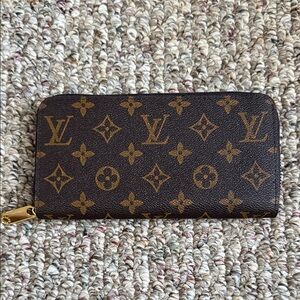 Brown monogrammed zip wallet! Like new!